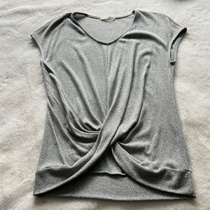 Short Sleeved Sweater with “Knot” Detail